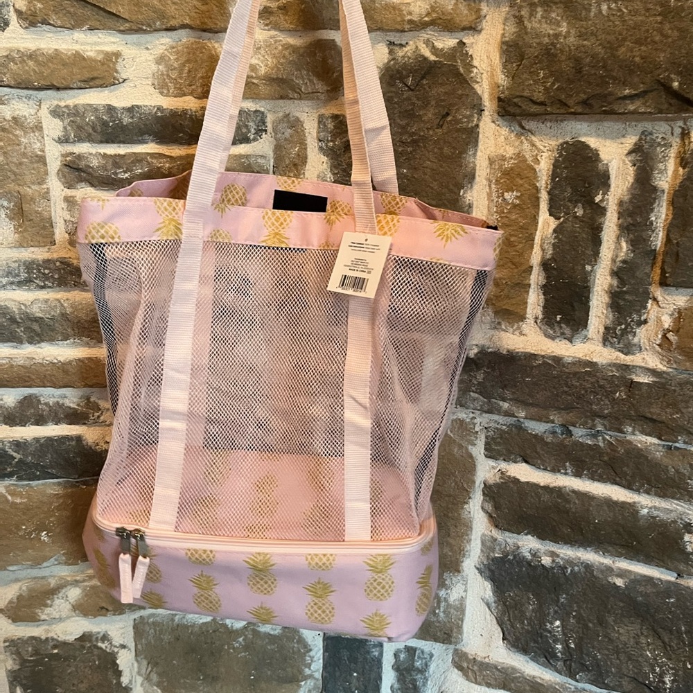 Pink pineapple mesh beach tote new - Picture 5 of 6